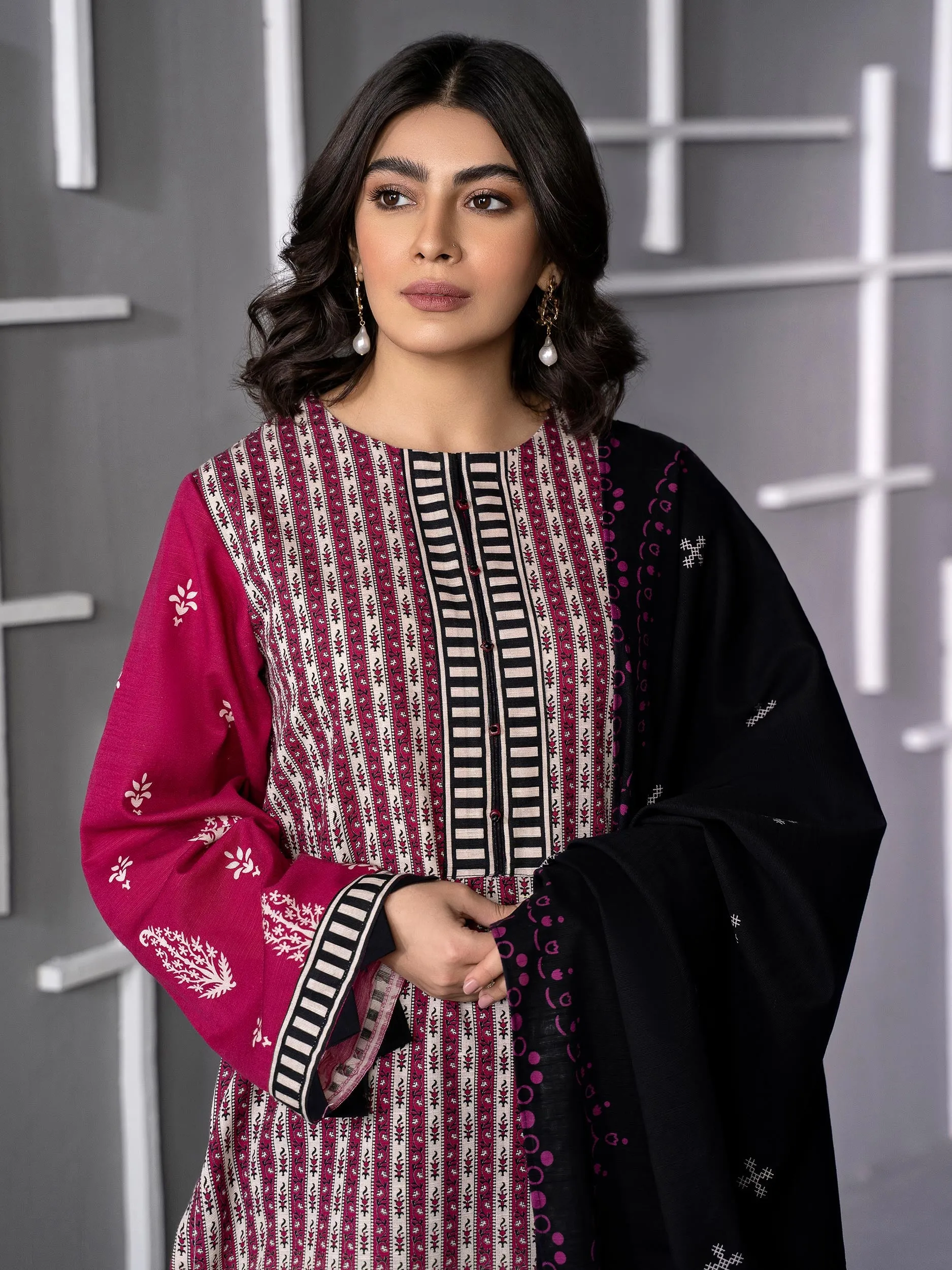 2 Piece Khaddar Suit-Printed (Unstitched)