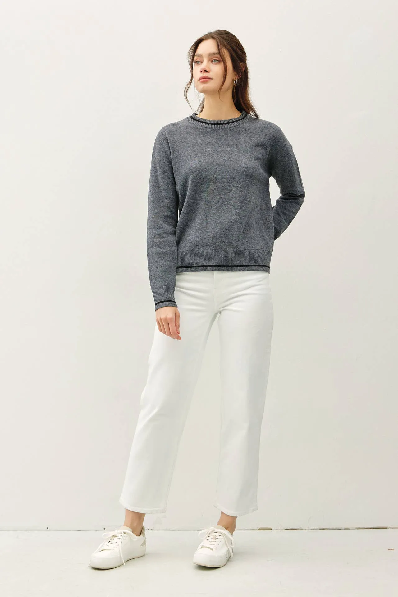 CREW NECK SWEATER WITH SINGLE STRIPE AT ENDS