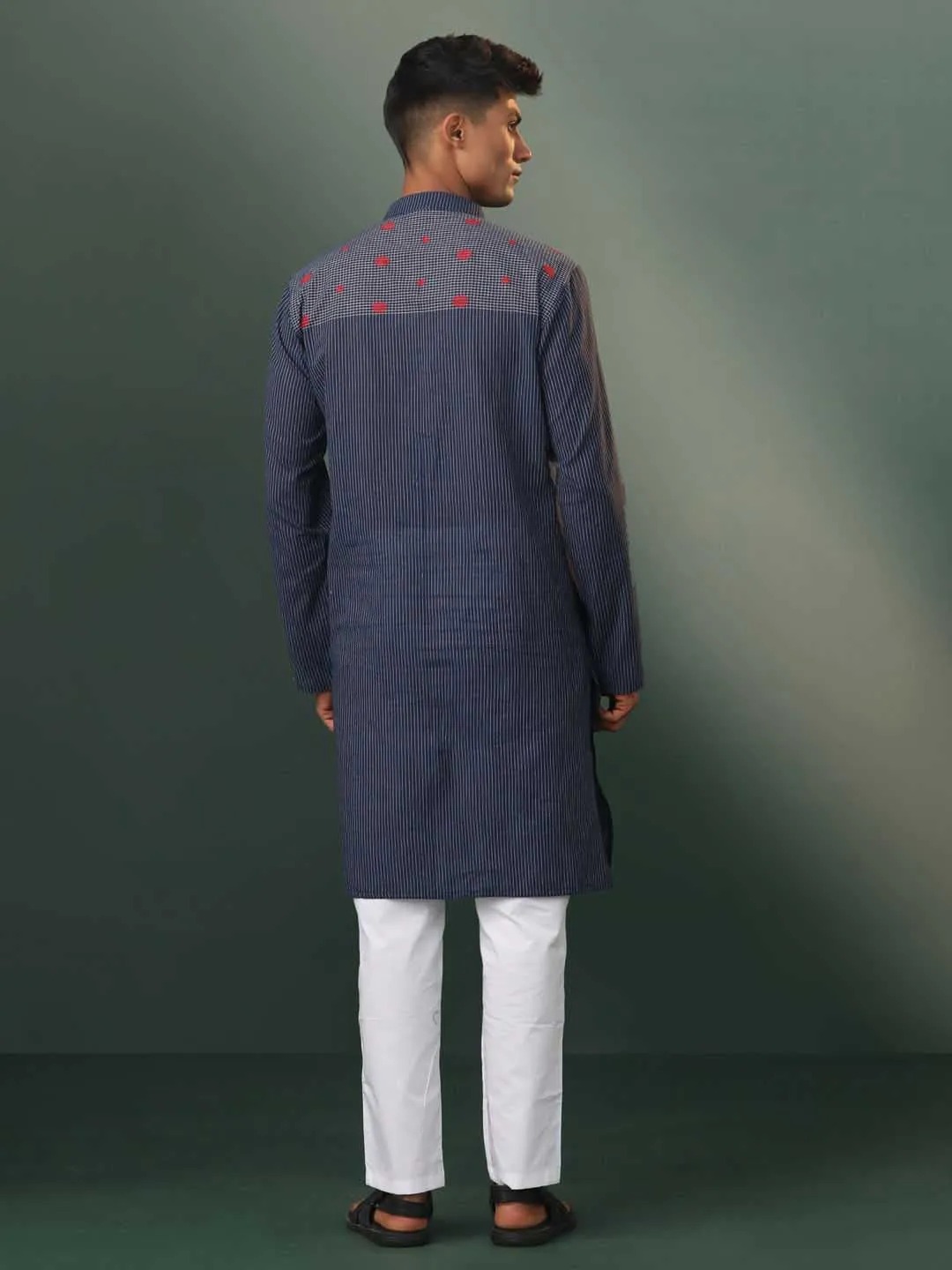 VASTRAMAY Navy Blue Striped Kurta Pyjama